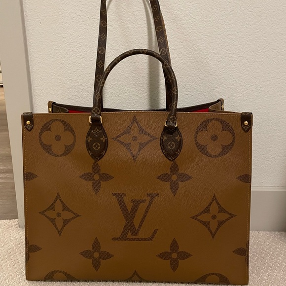 Louis Vuitton Onthego tote - Picture 1 of 2